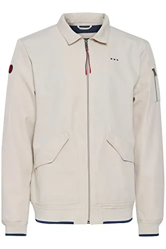 FQ1924 FQPeler Herren Übergangsjacke leicht gefüttert in Moonbeam - Leichte Übergangsjacke mit Umschlagkragen und robustem Material. Ideal für jeden Anlass und bequem im Regular Fit. Praktische Taschen und durchdachte Details machen sie zum perfekten Begleiter.