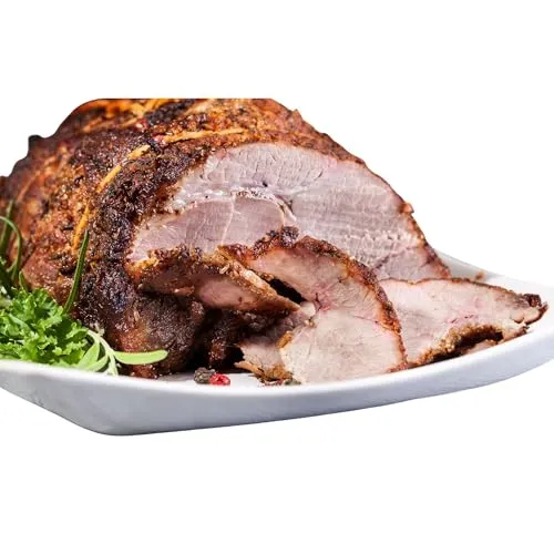 Fertig gebratener Schweinebraten vom Schopf