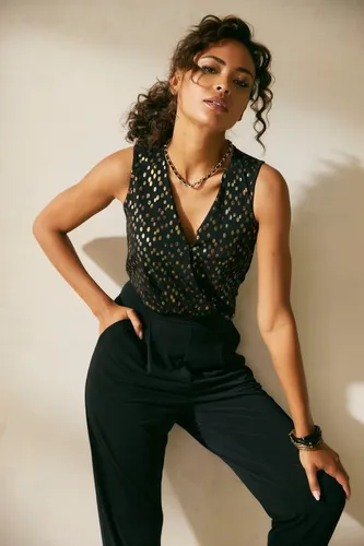 LASCANA Overall mit bedrucktem Oberteil - Eleganter Jumpsuit im Business-Look, ideal für festliche Anlässe. Mit bedrucktem Oberteil und figurumspielender Passform sorgt er für einen stilvollen Auftritt.