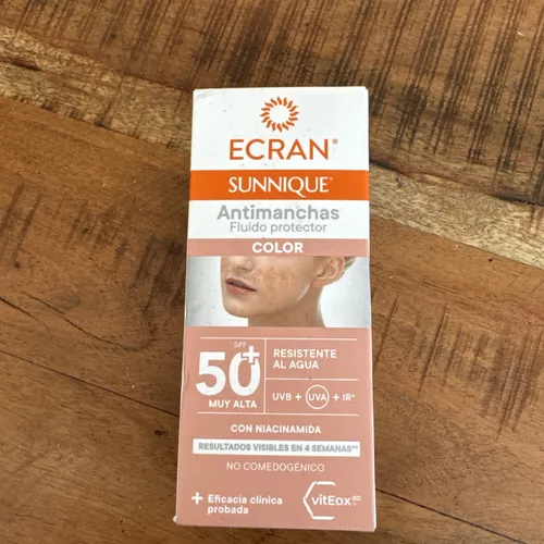 Ecran Sunnique Antimanchas Color SPF50 50ml