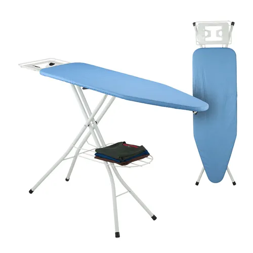 Bügelbrett in Hellblau