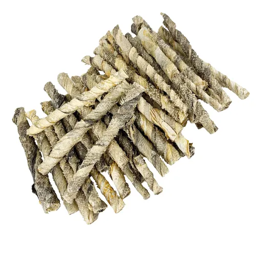 Hund Leckerli Getreidefrei. Hundesnack Fisch. Getrockneter Kabeljauhaut. Omeg...