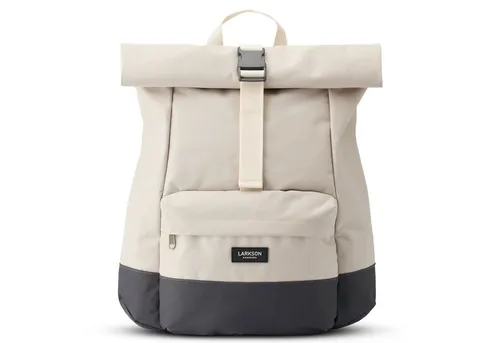 Larkson Rolltop Rucksack Alva Sand Grau - Stylischer Rucksack aus recycelten Materialien mit gepolstertem Laptopfach für Geräte bis 15,6 Zoll, ideal für Reisen, Uni und Freizeit.
