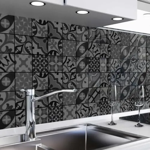 danario Küchenrückwand selbstklebend - Mosaikfliesen dunkel 60cm x 220cm - Spritzschutz für die Küche, aus robuster PET Folie, schnell abwischbar und ideal für Mietwohnungen dank ablösbarem Kleber.