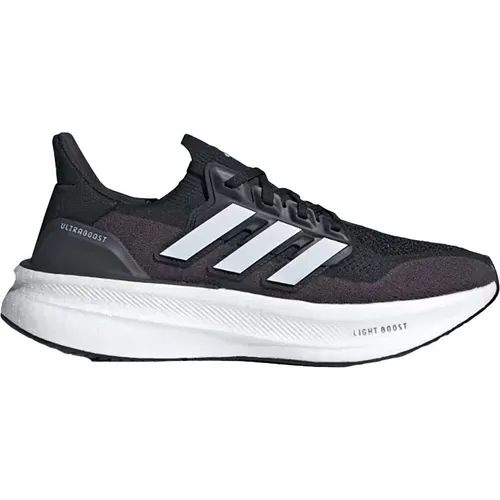 ADIDAS PERFORMANCE Ultraboost 5 Laufschuh, Gr. 46, coreschwarz - Laufschuhe mit optimaler Dämpfung und Komfort für ein einzigartiges Laufgefühl. Mit recycelten Materialien für nachhaltigen Genuss und optimalem Grip dank ContinentalTM Außensohle.