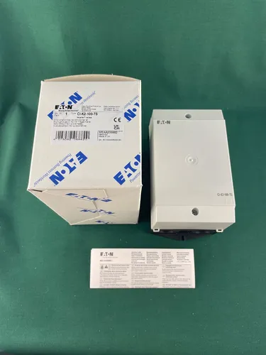 Eaton CI-K2-100-TS Kleingehäuse - Kleingehäuse aus glasfaserverstärktem Polycarbonat, ideal für Elektroinstallationen mit Schutzart IP65, perfekt für den Einsatz in rauen Umgebungen