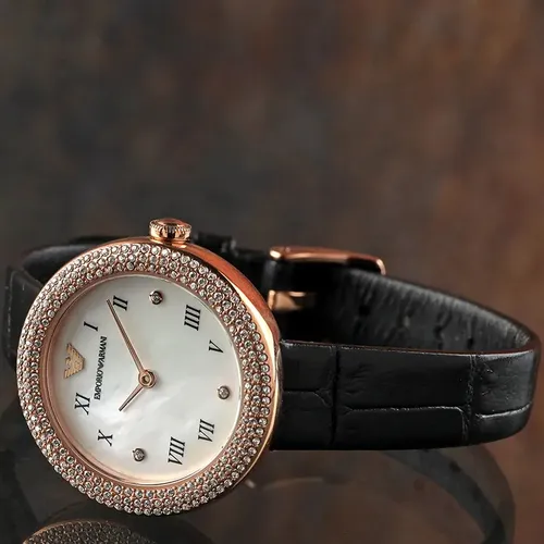 Emporio Armani Damen Uhr AR11356 – Elegantes Design in Rose Gold - Armbanduhren für Damen: 30mm Edelstahlgehäuse mit Saphirglas und Lederarmband, wasserdicht bis 30m – ideal für stilbewusste Frauen.