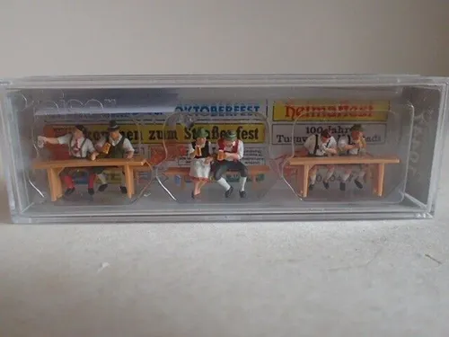 Preiser Auf dem Oktoberfest Tisch Bänke Brotzeit Tracht  10447 H0 1:87 OVP 6Fig