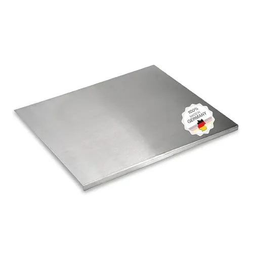 Edelstahl Knetbrett [60x50 cm] - Hygienische Arbeitsplatte für Kneten, Schneiden & Backen - Hackbretter aus rostfreiem Edelstahl mit Anschlagkante, hygienisch, leicht zu reinigen und perfekt für jede Küche. Made in Germany und einzigartig in Design.