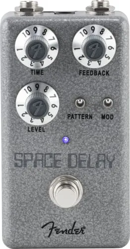 Fender Hammertone Space Delay - Gitarren-Effektgerät mit einzigartigen Modulationsmöglichkeiten, ideal für experimentelle Ambient Sounds und vielseitige Klangräume.