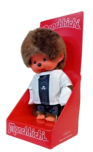 Sekiguchi 253869 - Monchhichi Junge Fußballspieler - Kuscheltiere - 20 cm großer Monchhichi im EM-Fußball-Trikot, aus weichem Plüsch und ideal für kleine Fußballfans ab 24 Monaten.