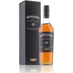 Bowmore 15 Jahre - Islay Single Malt Scotch Whisky - Whisky mit 15 Jahren Reifung, verfeinert in Oloroso Sherryfässern. Erleben Sie die perfekte Balance aus Torfrauch, maritimen Aromen und zarten Schokoladen- und Fruchtnoten.