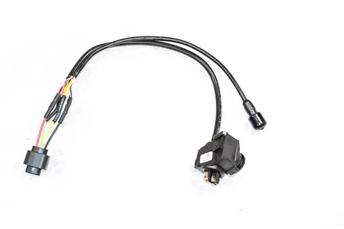 BOSCH Batteriekabel Rack 370 mm - Kabelsatz Gepäckträger - Elektrofahrradteile, universell einsetzbar, sorgt für zuverlässige Verbindung bei 36 V und 750 mm Länge.