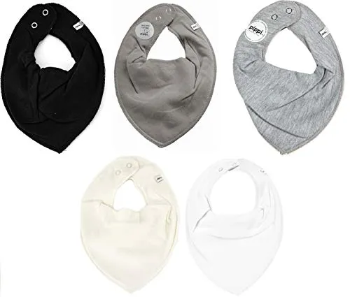 Pippi Babywear Halstücher 5er Pack Bibs Dreieckstücher (White 100) - Halstücher für Jungen, saugstark und aus BIO Baumwolle, ideal für zahnde Babys – schützt vor Nässe und sorgt für trockene Kleidung.