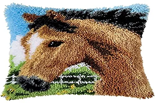 Vervaco Kreativset Knüpfkissenset Motiv Pferd - Kreativkästen mit handgemalter Vorlage, hochwertiger Wolle und Anleitung. Perfekt für kreative Stunden und als Geschenk für Pferdefans!