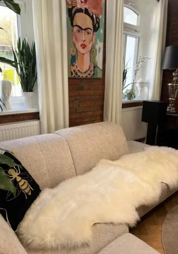Hollert Lammfell Läufer 2 Felle zusammengenäht Weiß Teppich Couch Auflage Sesselauflage Merino Schaffell kuschelig weich Größe 180-190