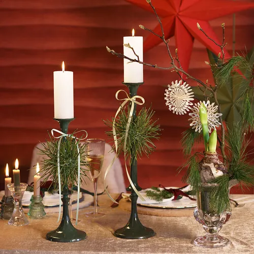 Hoher Kerzenständer Metall Grün - Vintage-Design H38cm - Christbaum- & Feiertagsschmuck, stilvoller Kerzenständer in eleganter Keramik-Optik für eine festliche Atmosphäre.