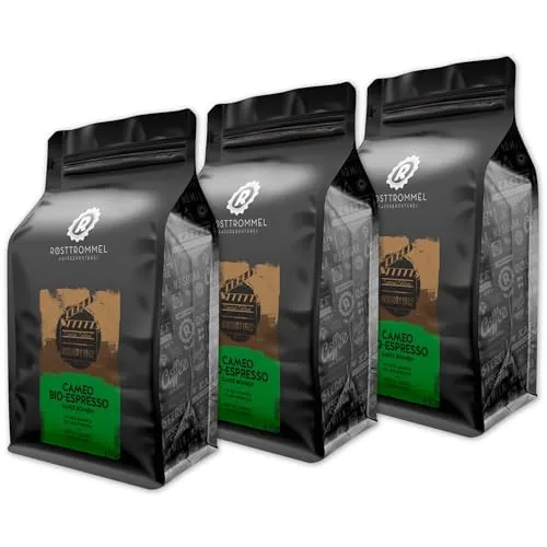 RÖSTTROMMEL Cameo BIO-ESPRESSO 3x1kg – Cremiger Genuss aus 50% Arabica und 50% Canephora - Edler Bio-Espresso mit einer harmonischen Mischung aus Nuss- und Schokoladennoten. Ideal für Kaffeeliebhaber, die Wert auf Qualität und Nachhaltigkeit legen. Ausgezeichnete Rösterei des Jahres 2017.