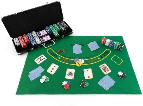 COSTWAY Pokerset mit 500 Laser-Chips im Alukoffer - Komplettes Poker Set für unvergessliche Spieleabende. Der stabile Alukoffer bietet sicheren Transport und Aufbewahrung. Mit 500 hochwertigen Laser-Chips und 2 Pokerdecks für alle beliebten Kartenspiele.