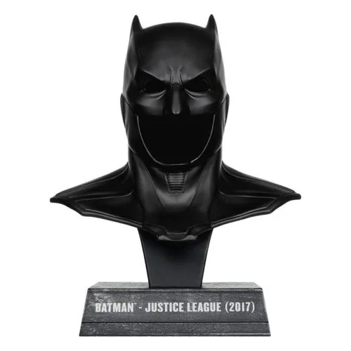 Batman DC Direct Mini-Replik 1/3 Batman Maske (Justice League Tactical Suit) 19 cm - Requisiten & Kostüme: Detailreiche 1:3 Maßstab Nachbildung der Batman-Maske mit hochwertiger Verarbeitung und Ausstellungsständer für Sammler.
