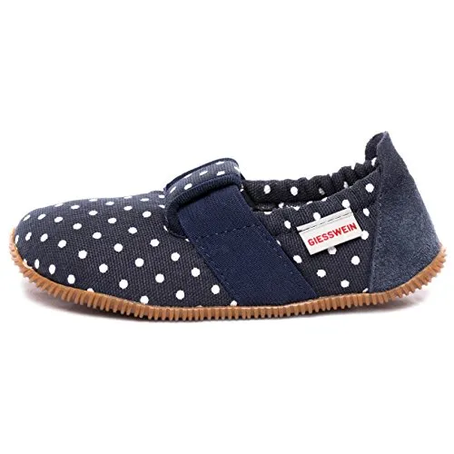 GIESSWEIN Silz - Slim Fit Hausschuhe für Kinder, Dk.blau 548 - Hausschuhe aus 100% Baumwolle mit rutschfester Gummisohle für sicheren Halt. Perfekt für schmale Füße, waschbar bei 30°C und ideal für Schule und Zuhause.