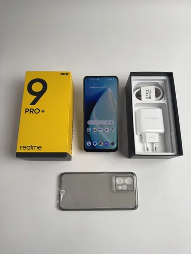 Realme 9 Pro+ - 128GB - Midnight Black (Dual SIM) - Handy mit 50 MP Kamera, Schnellladefunktion und 5G-Konnektivität. Ideal für Fotografie-Enthusiasten und Technikliebhaber.