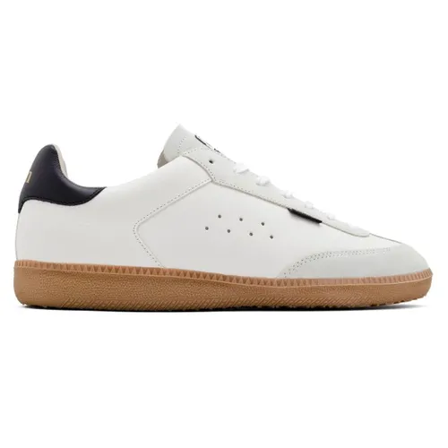 EKN Footwear
