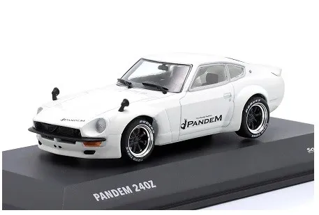 SOLIDO 4316301 DATSUN 240Z ROCKET BUNNY COUPE 1973 - WEISS - Modellauto im Maßstab 1/43, detailgetreue Nachbildung des ikonischen Datsun 240Z, ideal für Sammler und Auto-Enthusiasten.