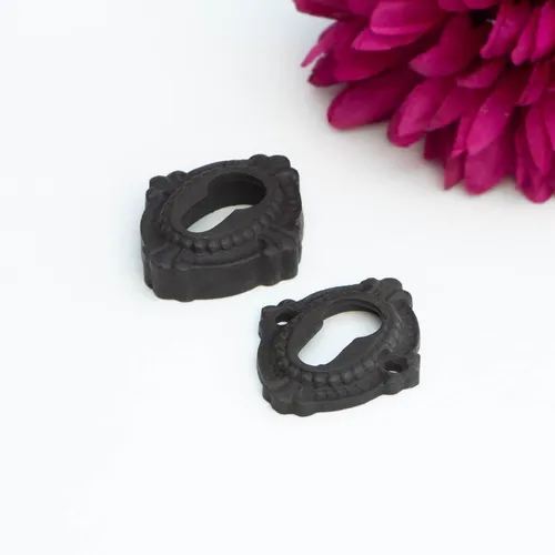 Schlüsselrosette für Haustüren - Sicherheitsrosette aus braunem Eisen - Hochwertige Schlüsselrosette aus robustem Eisen, ideal für Haustüren und bietet zusätzlichen Schutz.