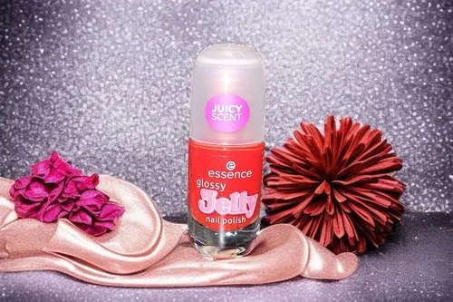 Essence Glossy Jelly Nagellack Farbe 03 Sugar High fruchtiger Duft Juicy Scent