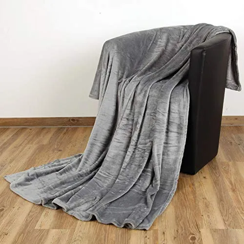 Bestlivings Kuscheldecke Celina 70x100 cm – weiche Wohndecke in Grau