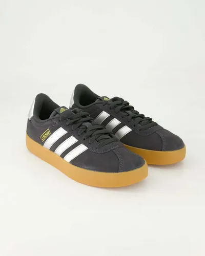 adidas Sportswear VL Court 3.0 Sneaker aus Leder und Textil - Die Adidas VL Court 3.0 Sneaker bieten perfekten Komfort für den Alltag. Mit strapazierfähigem Obermaterial und rutschfester Gummisohle sind sie ideal für jeden Anlass und überzeugen durch ihr modernes Design.