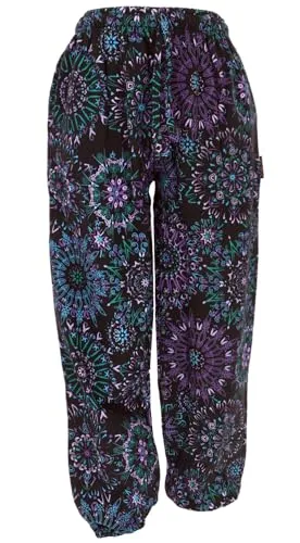GURU SHOP Warme Wohlfühlhose mit Boho Druck - Schwarz, Baumwolle, Größe M - Bequeme Pluderhose aus flauschigem Sweat mit farbenfrohem Boho Druck. Der breite Bund und elastische Beinabschlüsse sorgen für optimalen Tragekomfort. Ideal für trendbewusste Damen, die Stil und Komfort schätzen.