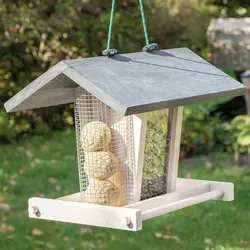 zooprinz Vogelhaus – Nachhaltiger Futterspender für Wildvögel - Futterstation für Wildvögel aus witterungsbeständigem Vollholz, mit stabilen Sitzstangen und Schutz-Dach, ideal für Garten und Balkon.