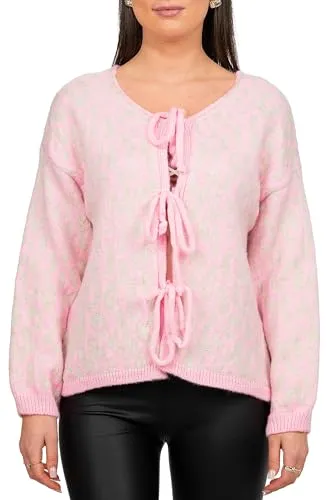 Reichstadt Damen Strickjacke 25RSW069 mit Schleifen – Baby Rosa - Strickjacke für Damen mit auffälliger Schnürung, bequem und warm für Herbst und Winter, perfekt kombinierbar für lässige und elegante Looks.