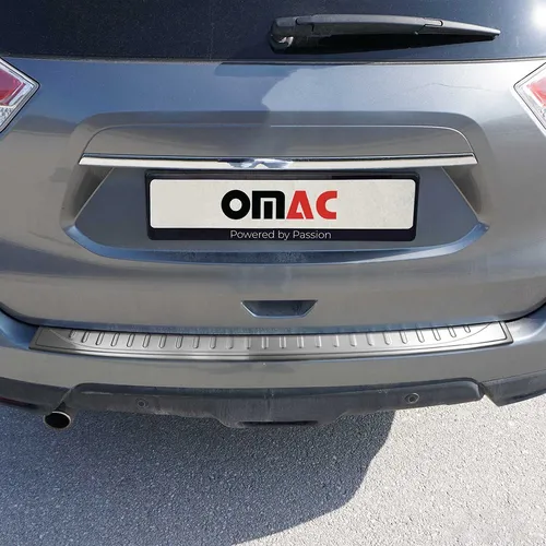 OMAC Ladekantenschutz für Nissan X-Trail T32 2014-2021 - Abdeckblenden, langlebig und rostbeständig aus Edelstahl, schützt effektiv die Ladefläche vor Kratzern und Stößen, einfache Montage mit doppelseitigem Klebeband.