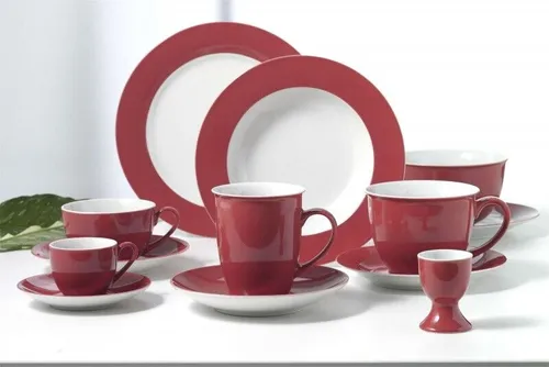 Ritzenhoff & Breker Becher 320ml 6er Set Doppio rot - Thermobehälter aus hochwertigem Porzellan, spülmaschinenfest und perfekt für Kaffeeliebhaber, die Farbe in ihr Leben bringen möchten.