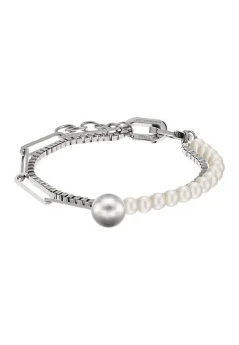 LIEBESKIND BERLIN Damen-Armreifen Edelstahl LJ-0253-B-17 - Stylischer Ketten- und Perlenmix aus Edelstahl, vielseitig als Armband oder Choker tragbar, größenverstellbar von 16,5 cm bis 35 cm für perfekten Sitz.