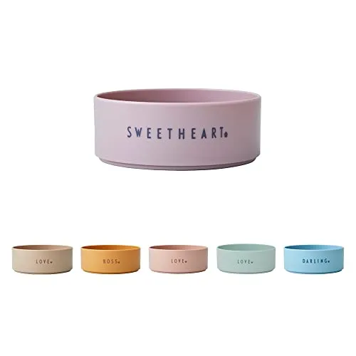 Design Letters MINI Lieblingsschale in Tritan für Baby und Kinder, MINI SWEETHEART (Lavendel) - BPA-frei & BPS-frei, Süße Wörter auf Vorder- und Rückseite gedruckt, Drop-Safe, Spülmaschinenfest