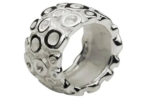 SILBERMOOS Damen Ring Bandring mit Kreis-Struktur - Ringe für Damen aus massivem 925er Sterlingsilber, nickelfrei und mit kreativem Design: Breiter Ring mit glänzenden Kreisen auf mattiertem Untergrund für einen auffälligen Blickfang.