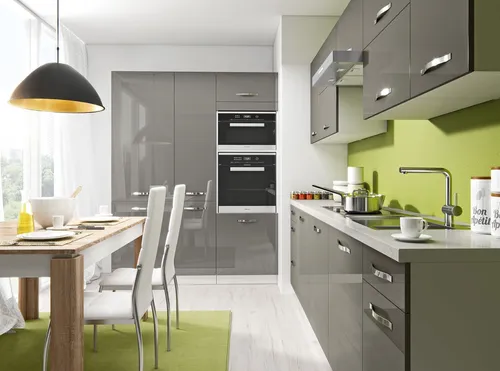 L-Form Küchenzeile ESSEN TREND 160x280cm - Hochglanz in Weiß und Graphit - Moderne Einbauküche in L-Form, ausgestattet mit Soft-Close-Türen und eleganten chromglänzenden Griffen. Perfekt für stilvolle Küchenräume.