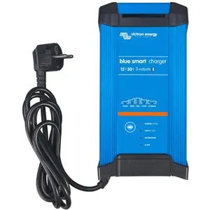 Victron Energy Blue Smart Autobatterie-Ladegerät 12V 30A mit Bluetooth - Fahrzeugbatterie-Ladegeräte, vollautomatisches 6-stufiges Laden mit Bluetooth-Steuerung, ideal für Blei-, Gel-, AGM- & Lithium-Batterien.