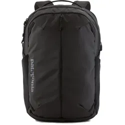 Patagonia Refugio Day Pack 26L - Vielseitiger Tagesrucksack in Schwarz - Daypack mit 26 Litern Volumen, ideal für komfortablen Transport und vielseitige Einsätze. Fair Trade Certified™-konfektioniert für nachhaltigen Genuss.