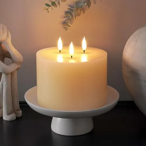 Ember Candles™ 13 cm x 15 cm elfenbeinfarbene dreifache Docht LED flackernde Batteriekerze - 100% echtes Wachs, ultra-realistisch, flammenlos, handgegossenes Design, 6-Stunden-Timer für sicheren