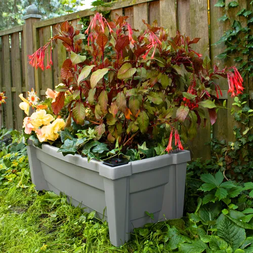 NYVI Pflanzkasten NYVIGreen 79x35x33 cm mit Bewässerungssystem und Rollen - Praktischer Pflanzkasten mit 42 Litern Fassungsvermögen, wetterfestem Kunststoff und integriertem Bewässerungssystem. Ideal für Balkon, Garten und Terrasse – einfach zu montieren und mobil dank stabiler Rollen.