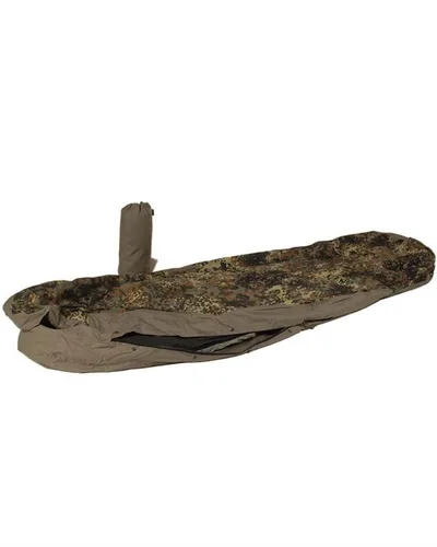 Modularer Schlafsackhülle 3-lg., BW - Kälteschutz für Camping und Outdoor - Schlafsäcke, robuste flecktarn Farbe für optimalen Kälteschutz bei Outdoor-Aktivitäten.