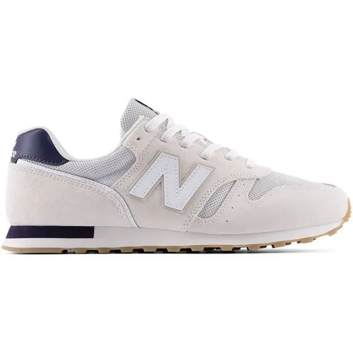 NEW BALANCE Herren Freizeitschuhe 373 - Der New Balance 373v2 ist der ideale Sneaker für deinen Alltag. Mit Obermaterial aus Wildleder und Mesh sowie einer leichten EVA-Zwischensohle vereint er Komfort und Stil in einem zeitlosen Design.