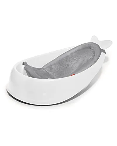 Skip Hop Badewanne Moby - 3 Stufen, rutschfest, PVC- und phthalatfrei - Badewanne für Babys von Geburt bis 11 kg, wächst mit Ihrem Kind durch 3 Stufen und bietet rutschfeste Sicherheit sowie komfortable Unterstützung beim Sitzen lernen.
