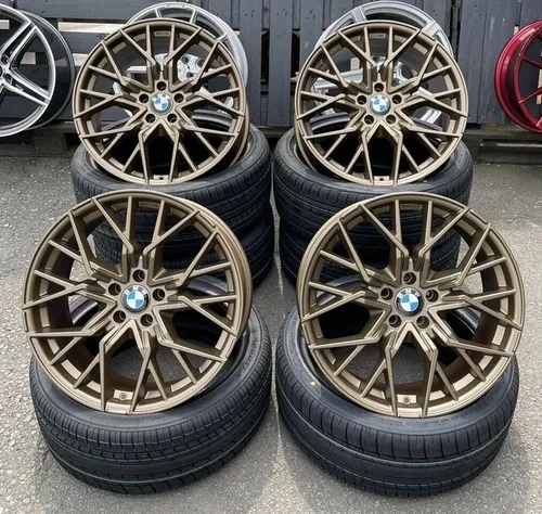 Felgen & Reifen für Kfz Bronze von MM Wheels