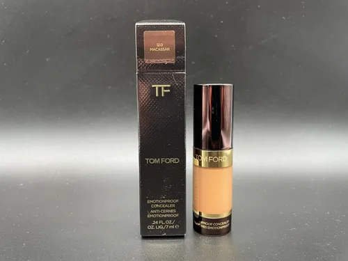 Tom Ford Emotion Beweis Concealer 24 Fl OZ - Make-up Concealer in Farbton Macassar, bietet volle Abdeckung und ist wasserfest – ideal zur Korrektur von Augenringen für alle Hauttypen.